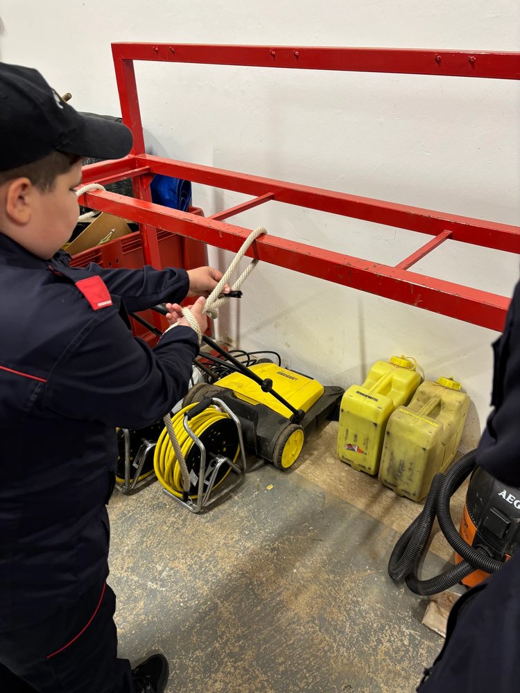 🚒👨‍🚒 Unsere Feuerwehrjugend übt fleißig für den Wissenstest! 🚒👨‍🚒